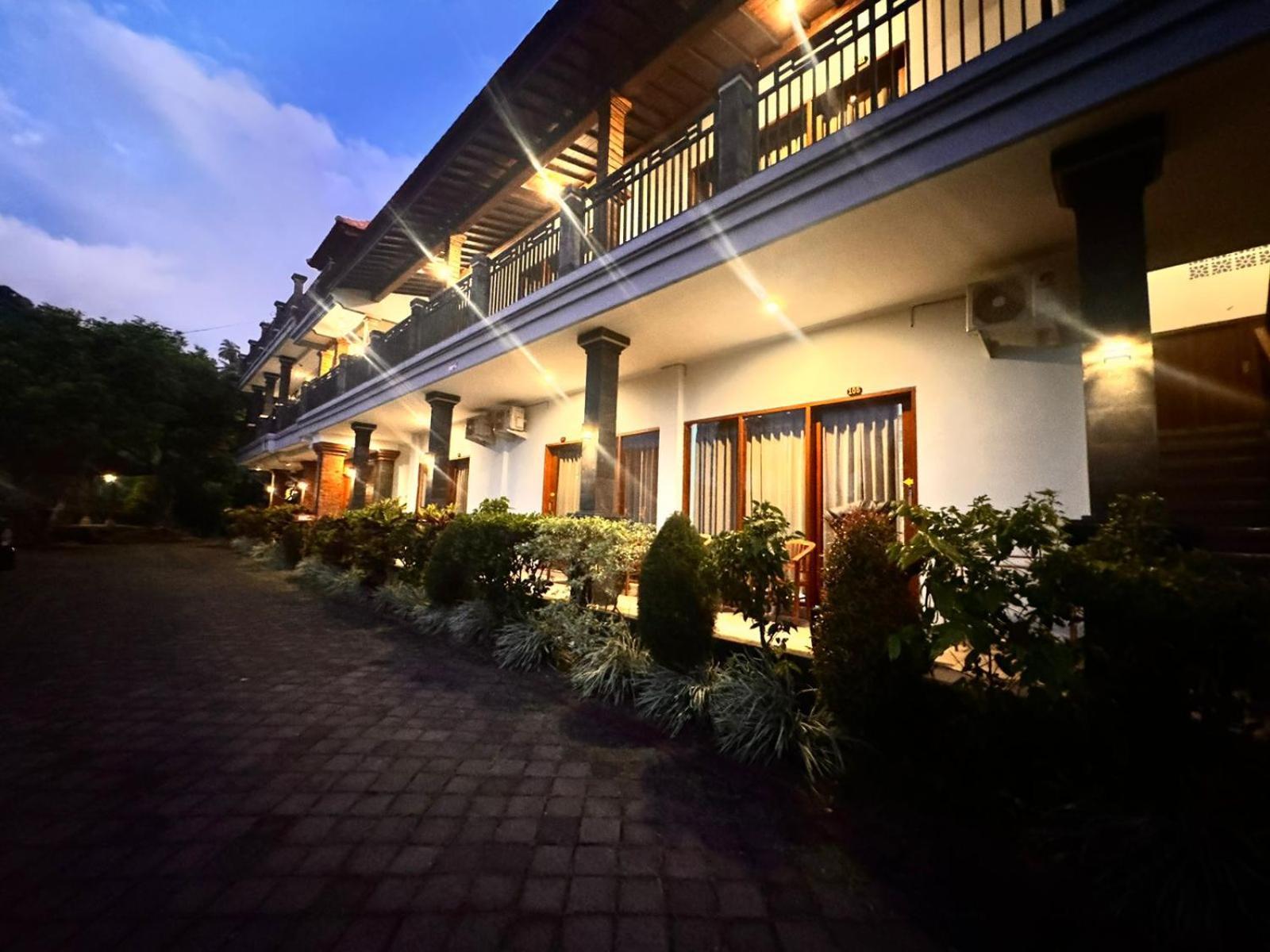 Pabean Buleleng Rostika Hotel Sekumpul מראה חיצוני תמונה